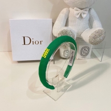 CHRISTIAN DIOR